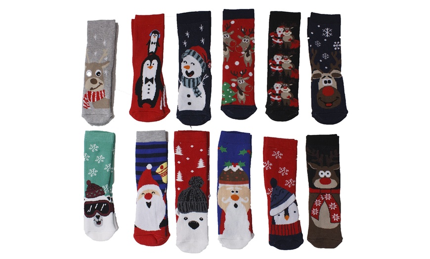 Image 1: 6 ou 12 paires de chaussettes de Noël