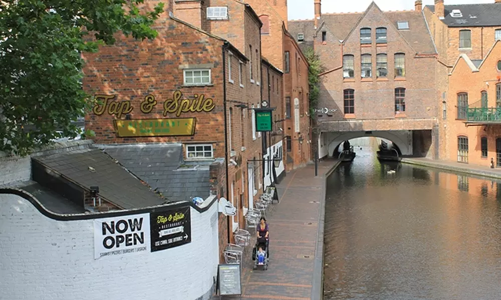 British Meal (from £15) or Steak (from £20) Plus Drinks For Two or Four at Tap & Spile, Birmingham (Up to 56% Off*) - Primary Image