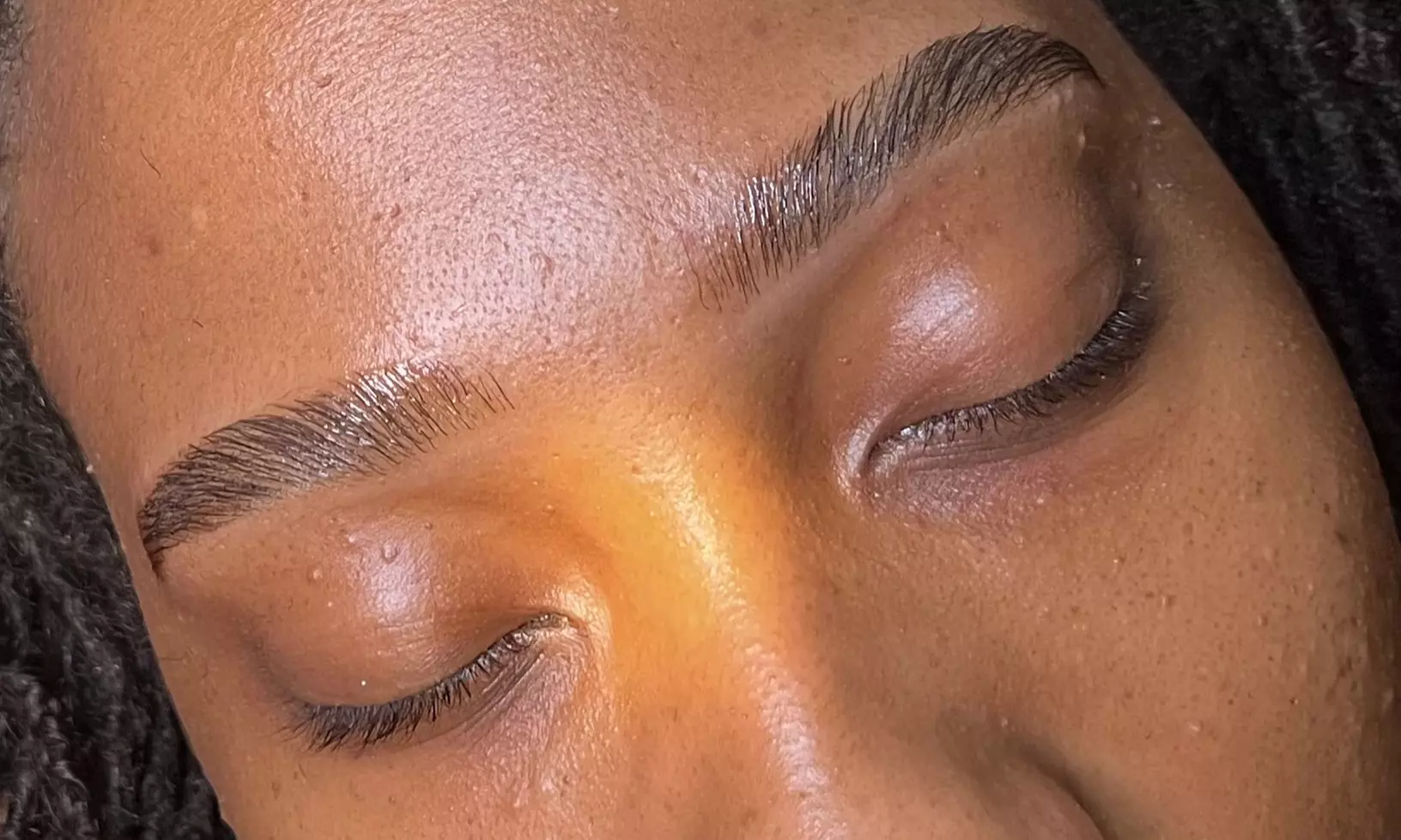 Perfectly Shaped Brows with Brow Lamination, Tint & Sculpt