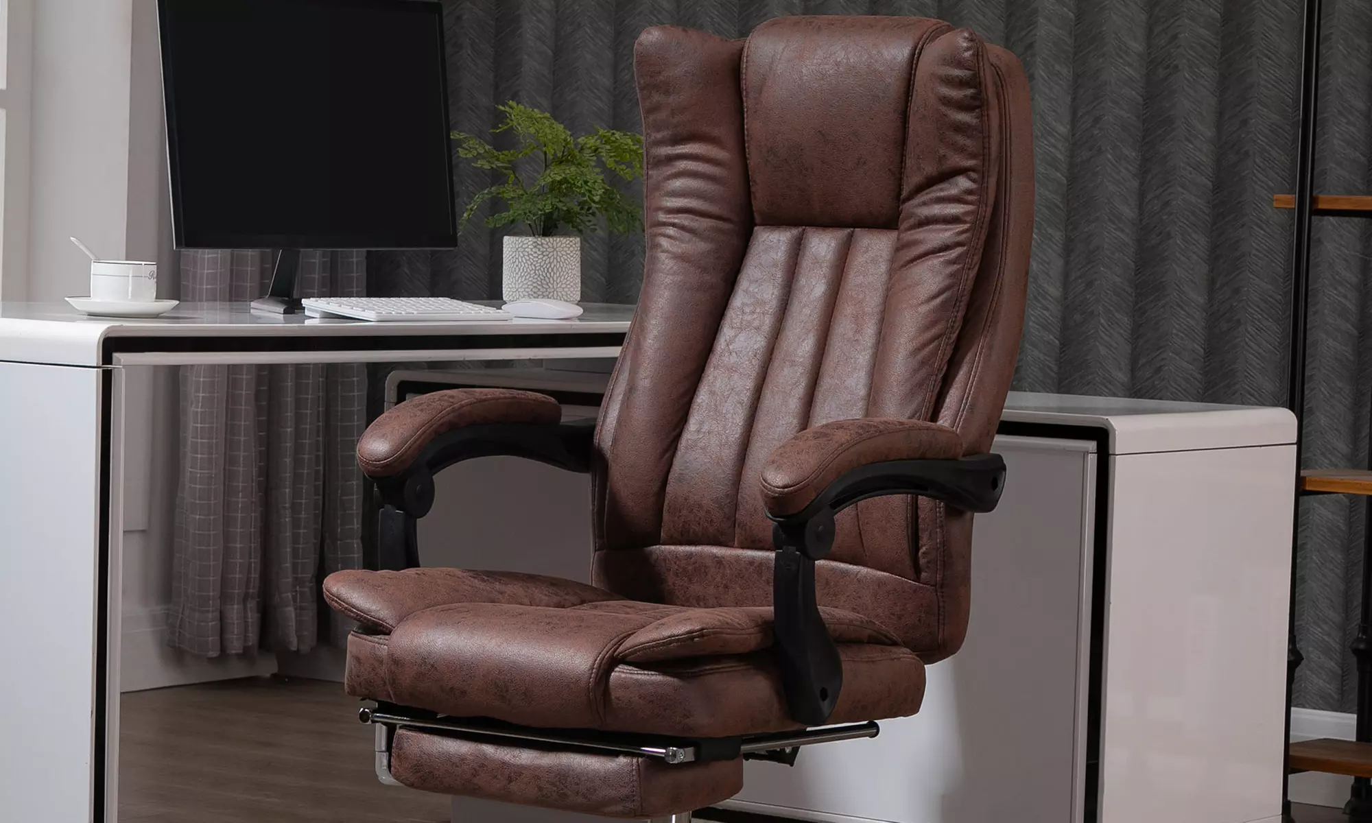 Vinsetto Executive Office Chair with Footrest