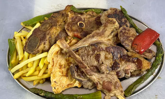 ¡Festín a la parrilla! Comparte una parrillada exclusiva a elegir