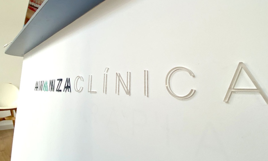 Image 6: Limpieza facial y masaje facial en Clinica Avanza