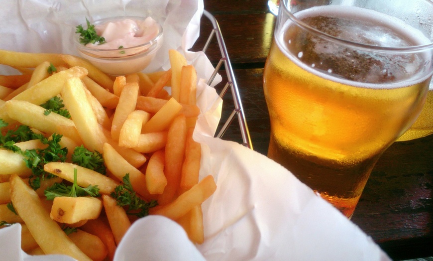 Image 2: Barefoot Bowls with Beer + Fries