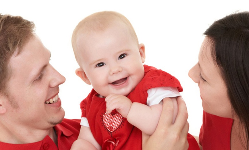 Image 3: Mother and Daughter Photoshoot