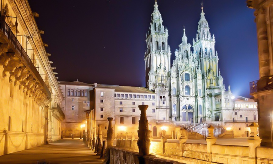 Image 2: Santiago de Compostela: hasta 3 noches con detalle y late check-out