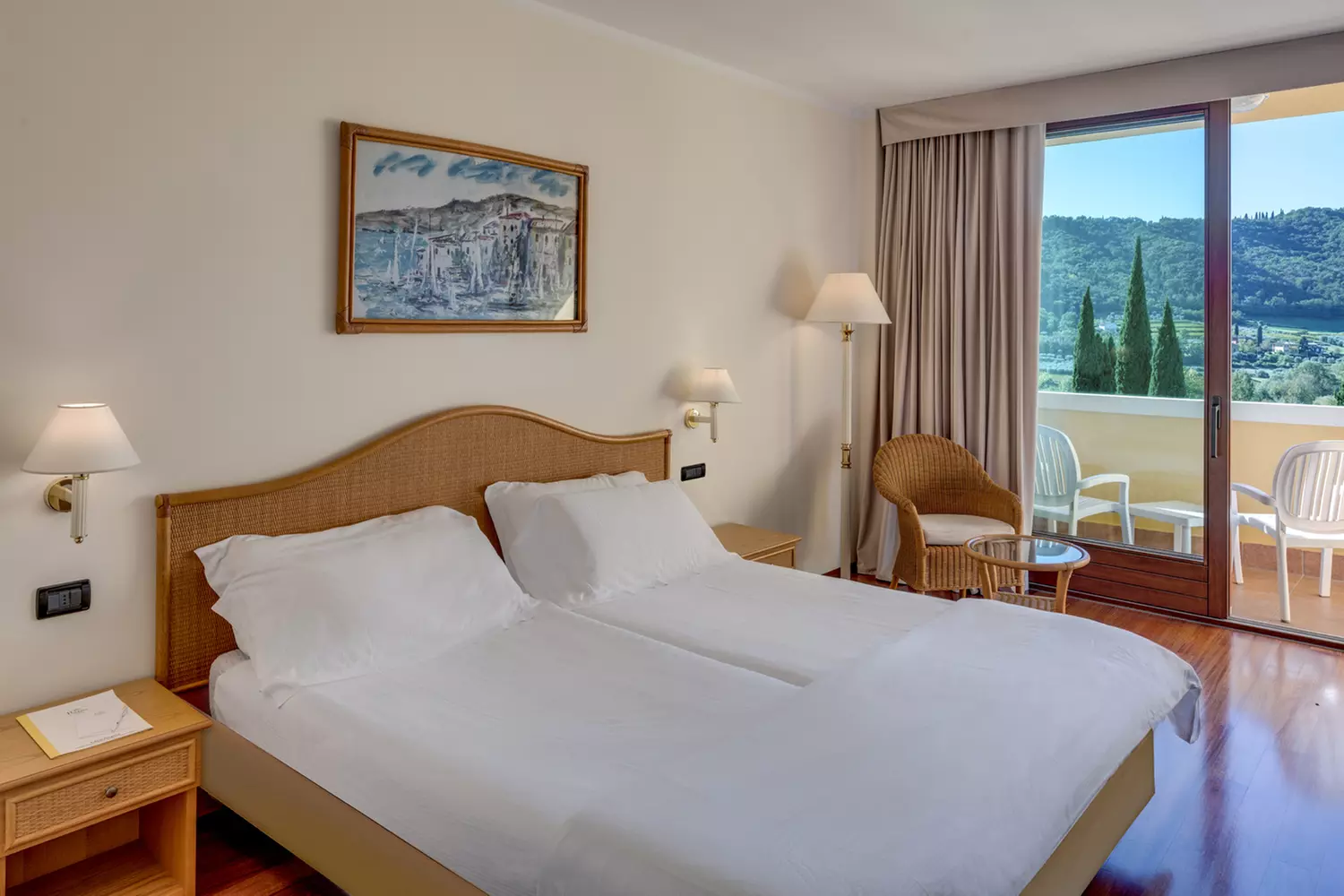 Garda: soggiorno in hotel 4* con colazione o mezza pensione e Spa