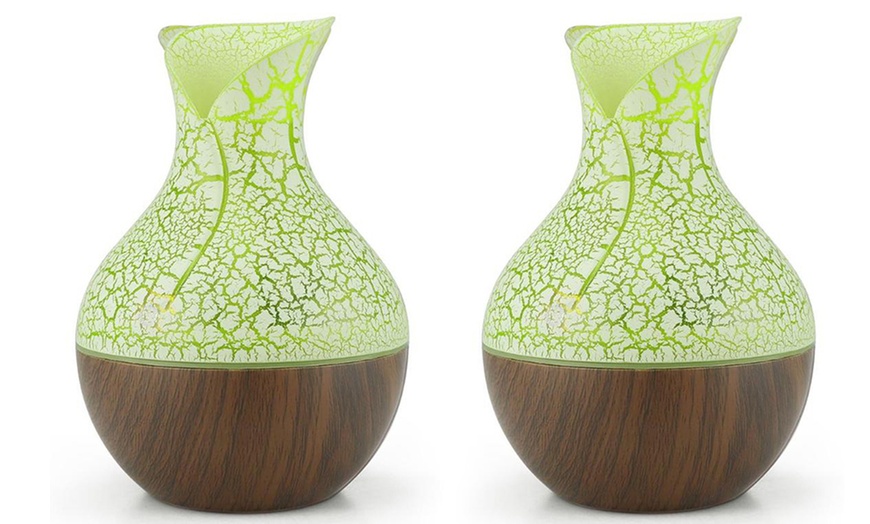 Image 4: LED Colour Changing Patterned Vase Diffuser