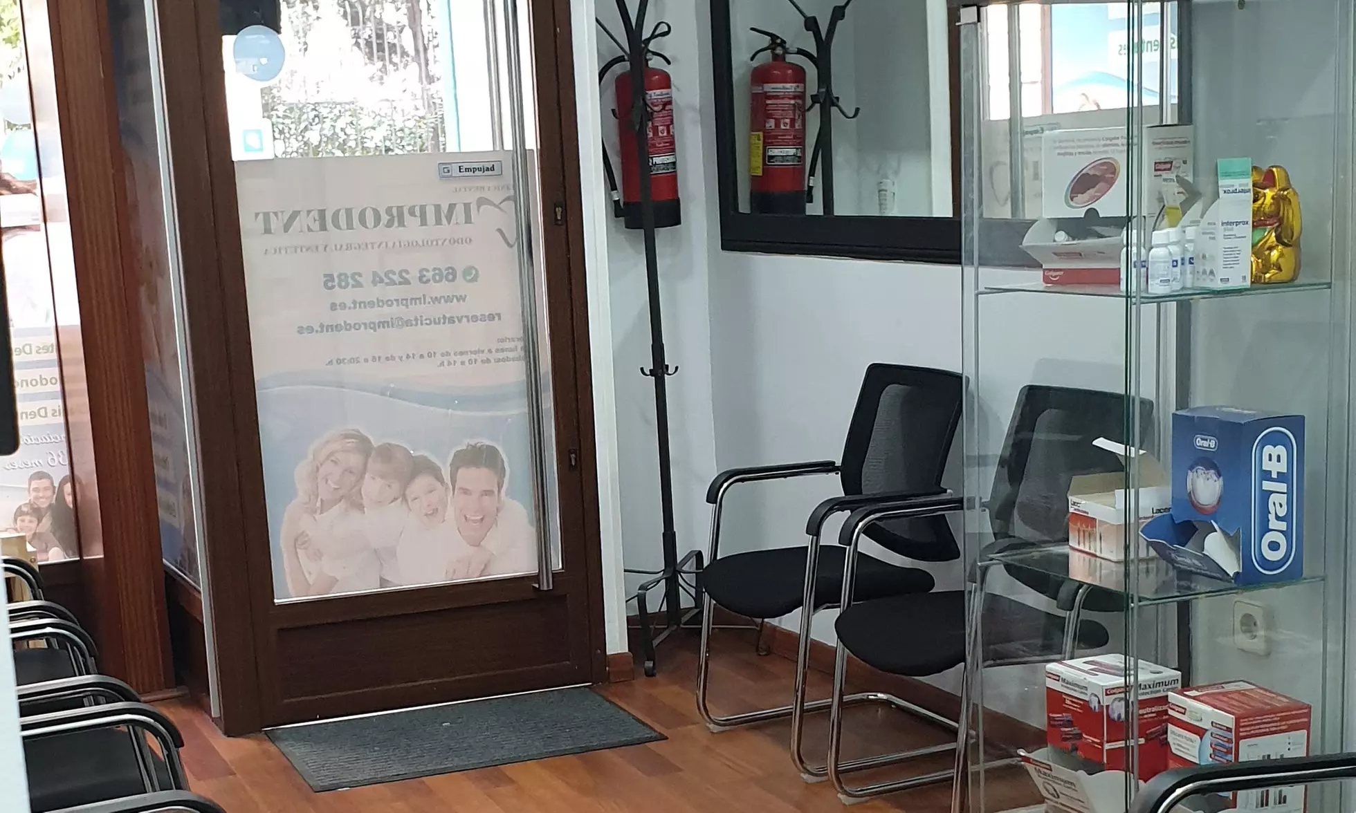 Cuidado dental completo en Improdent: limpieza bucal profesional y empastes, con hasta un 82% de descuento - Second Medium