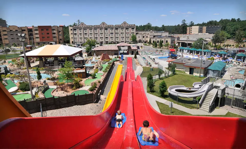 One-Night Stay with Water-Park Passes at Atlantis Waterpark Hotel in Wisconsin Dells - Second Medium