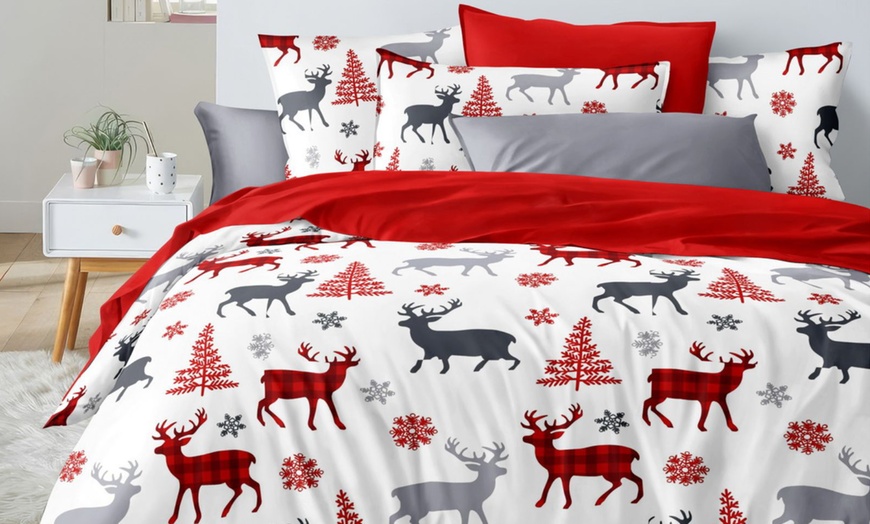 Image 1: Christmas Easy Care Duvet Sets
