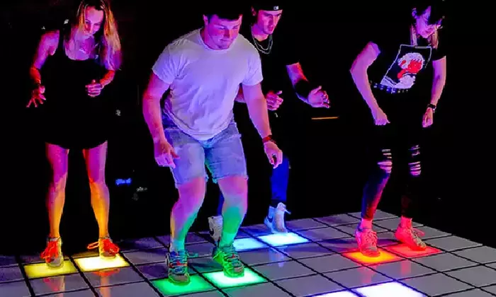 Partyspaß: 60 Min. Flashpad Party Game für 5-8 Personen