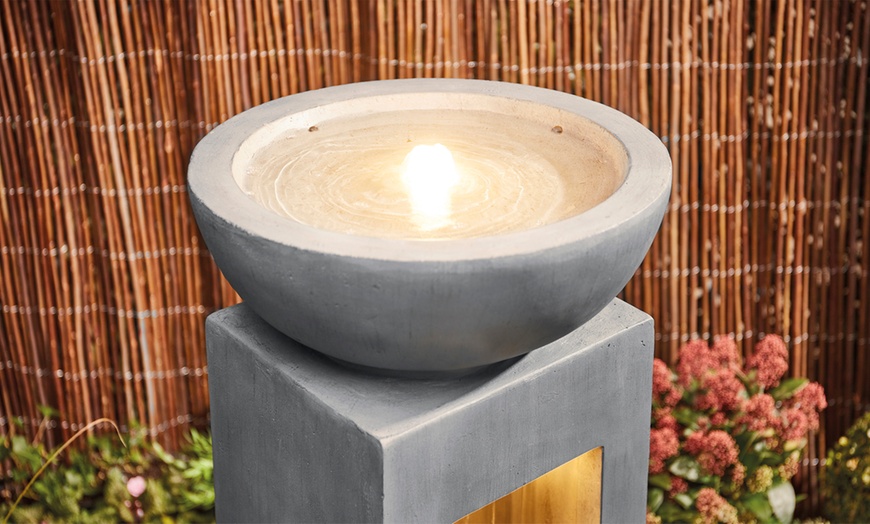 Image 5: Garden Water Feature with LED Lights