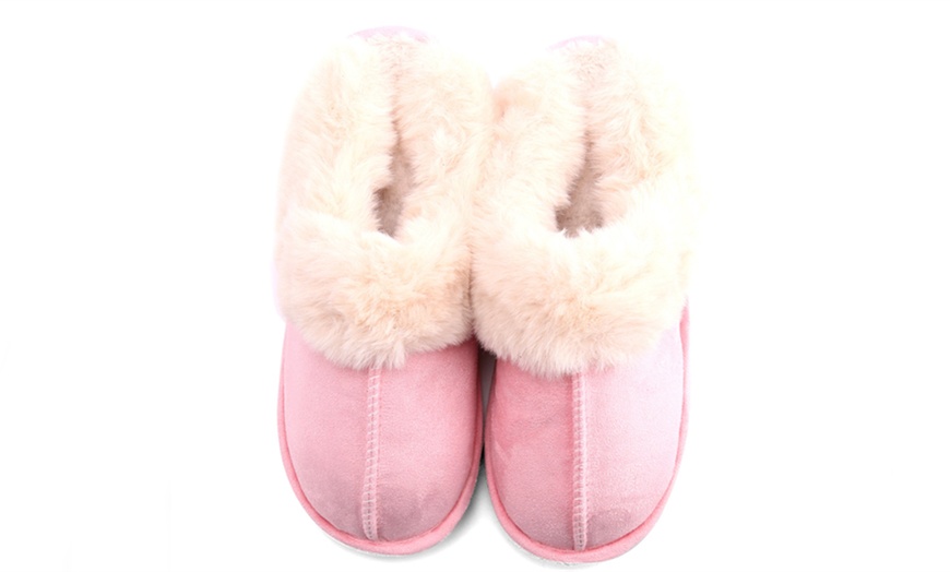 Image 3: Women's Rubber Sole Plush Slippers