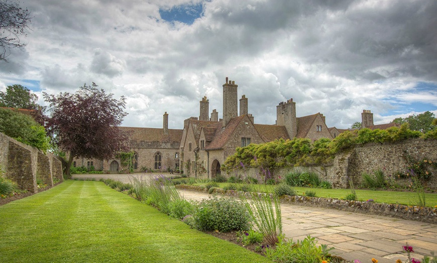 Image 4: Lympne Castle Wedding