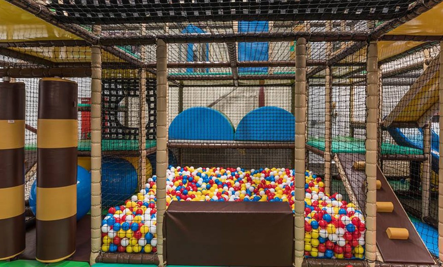 Image 2: Soft Play Entry with Meal