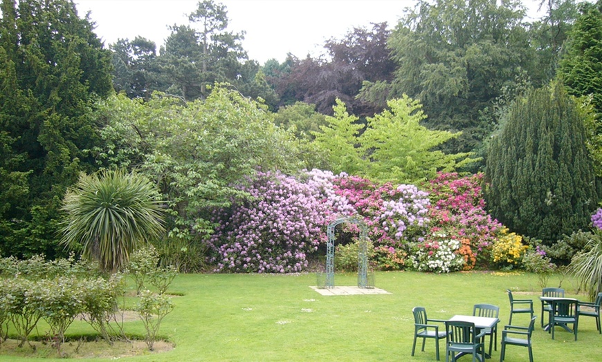 Image 3: Idyllic Ilkley With Breakfast