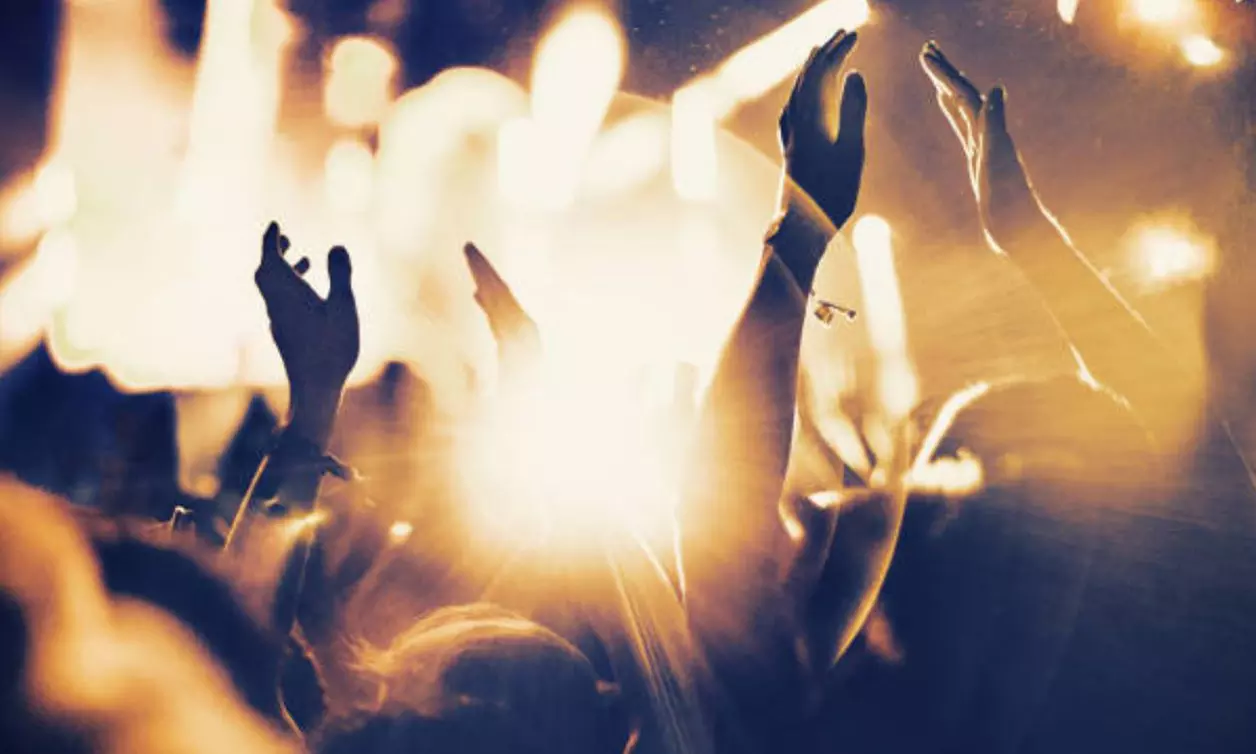 Entrada con 4 cócteles y show de baile en Circus Alcalá