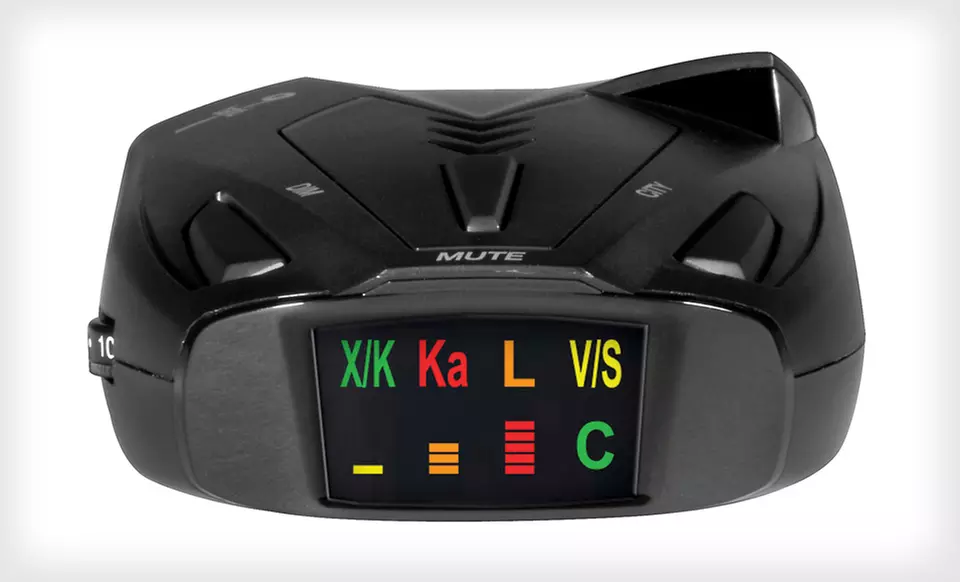 $30 for a Cobra SSR 80 Radar/Laser Detector with UltraBright Display ($69.95 List Price). Free Shipping and Returns. - Second Medium