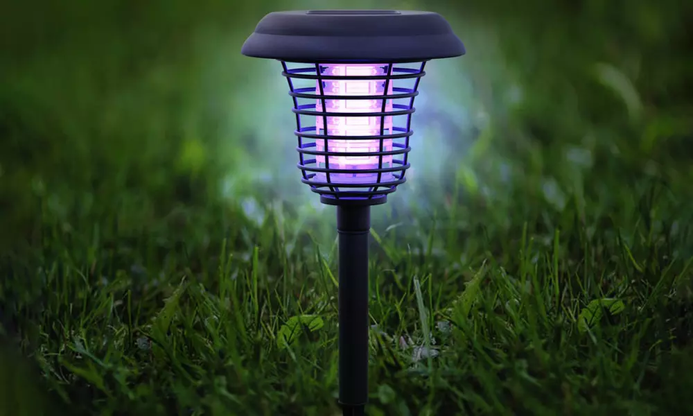 Pure Garden Solar Bug Zapper LED and UV Light - Primary Image