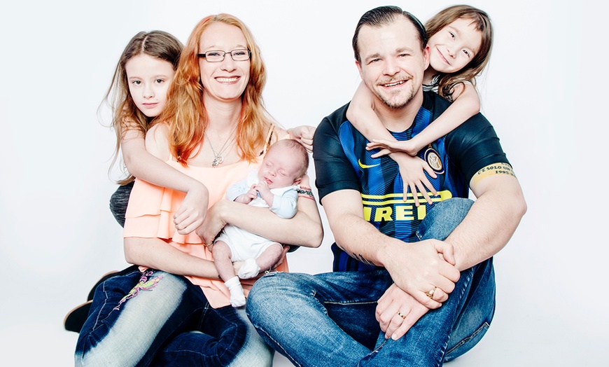 Image 17: Up to 96% Off on Family Photoshoot with three 7"x5" Prints  