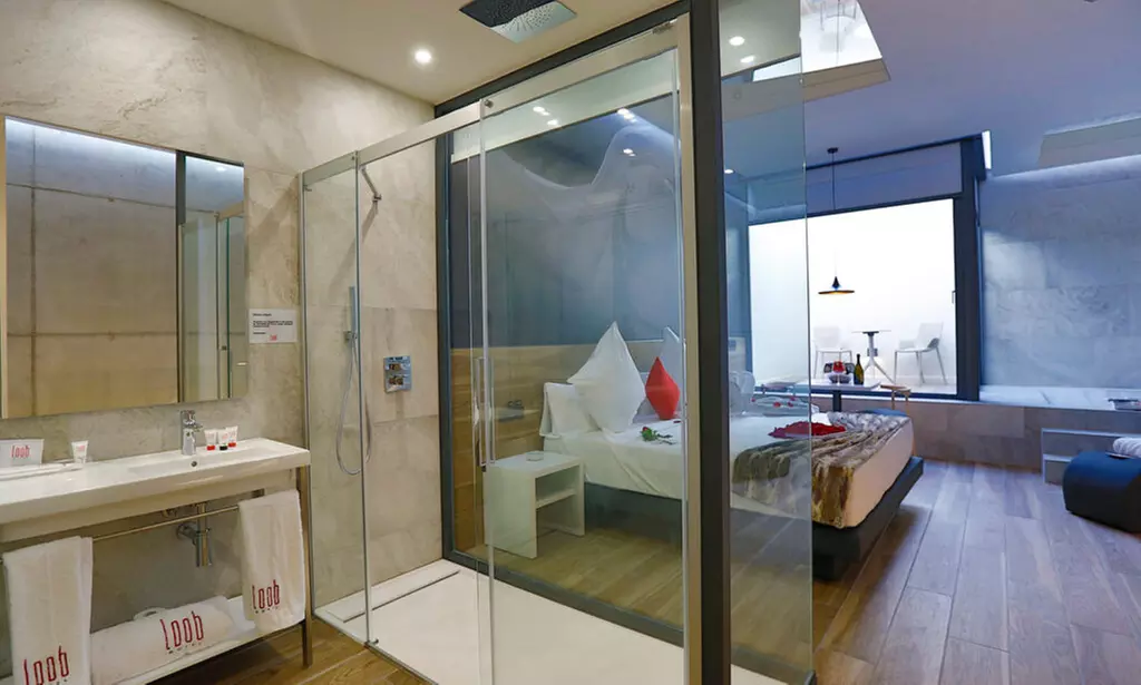 Valencia: Junior o Master Suite con desayuno y botella de cava