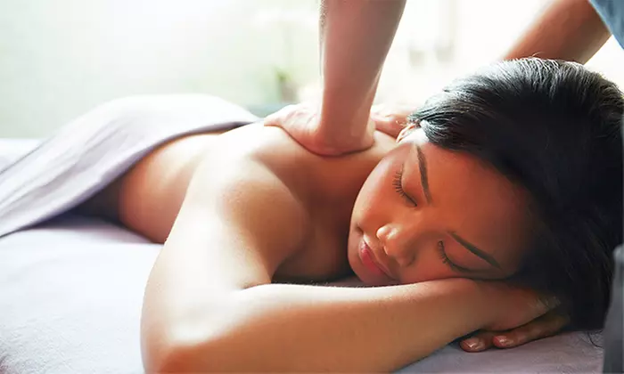 Massage and Deluxe Facial for £22 at Aromepur (77% Off) - Primary Image
