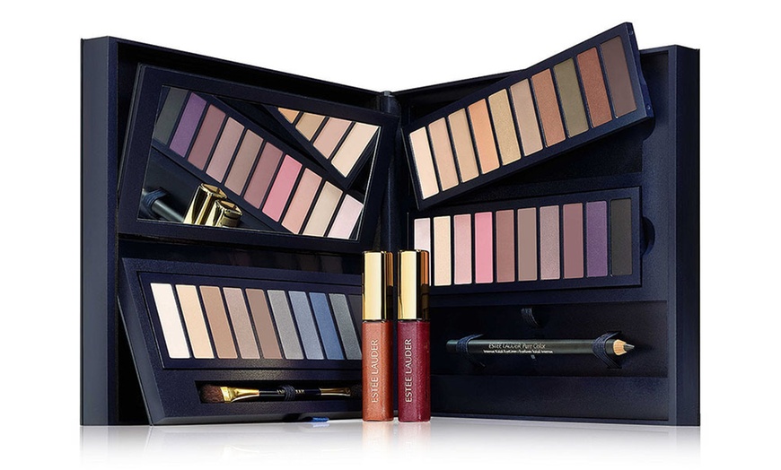 Image 12: Estee Lauder Make-Up Gift Sets