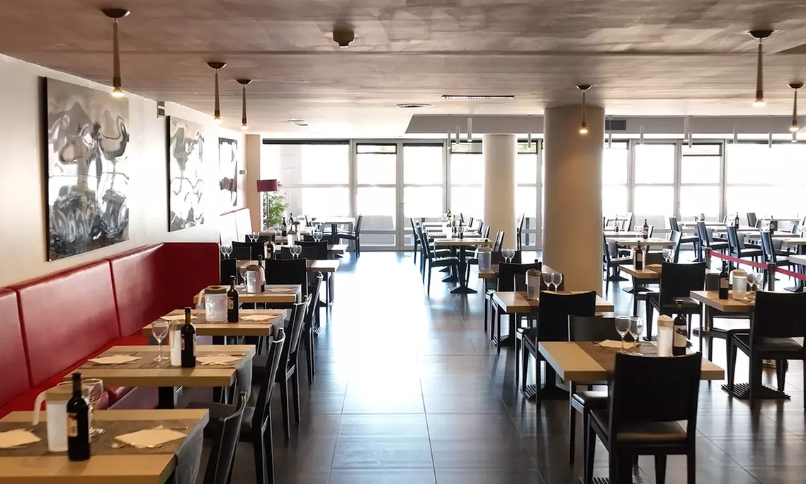 Circuito termal en balneario y masaje en Balneario Playa de Comarruga