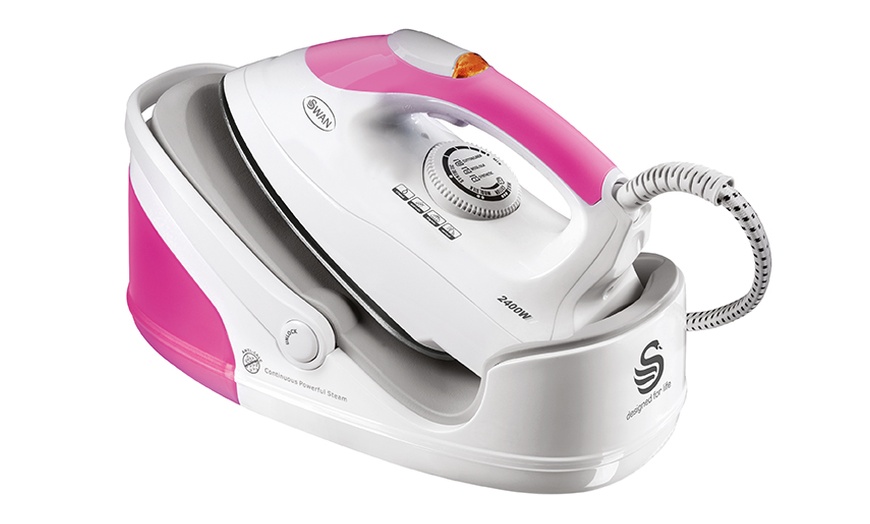 Image 2: Swan 2400W Steam Generator Iron