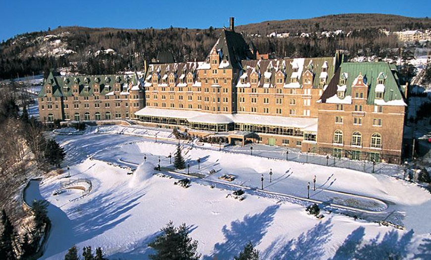 Image 1: Fairmont Le Manoir Richelieu