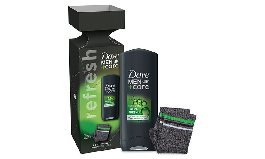 Image 7: Dove Men Care Refresh Extra Fresh Bodywash Gift Set with Ankle Socks