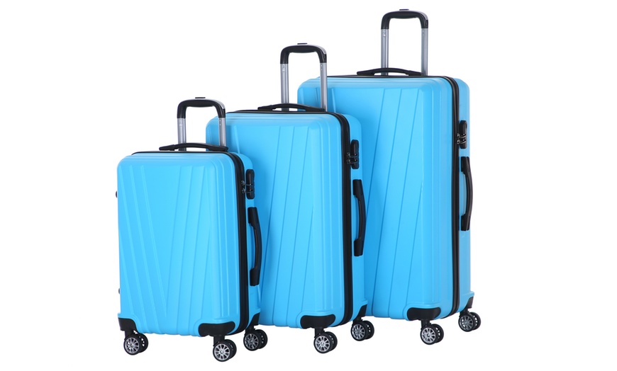 Image 34: Three-Piece Luggage Set