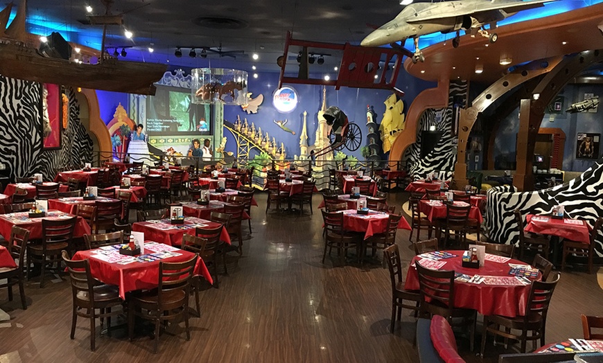 Image 2: Restaurant Planet Hollywood