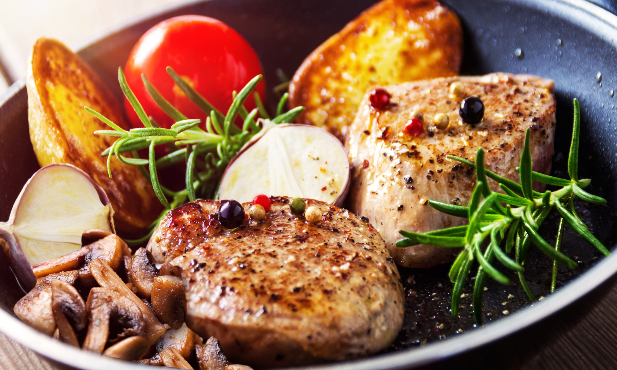 Saisonales 5-Gänge-Menü in einer historischen Kulisse genießen