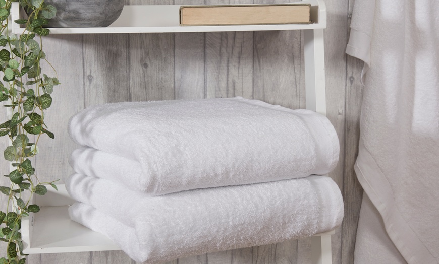 Image 6: Towel Bundles