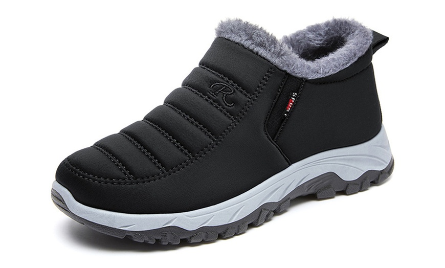 Image 3: Non-Slip Fleece Lined Winter Boots