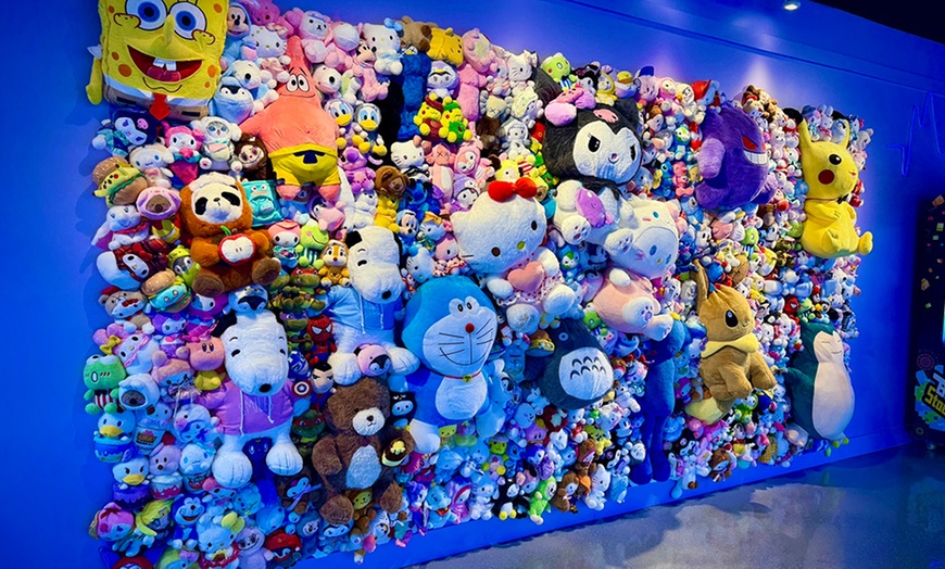 Image 4: Arcade Tokens for America's Largest Claw Machine Arcade! 
