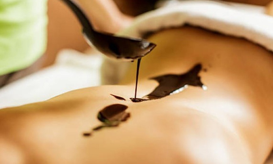 Image 5: Spa capilar para 1 o 2 personas con masaje o chocolaterapia