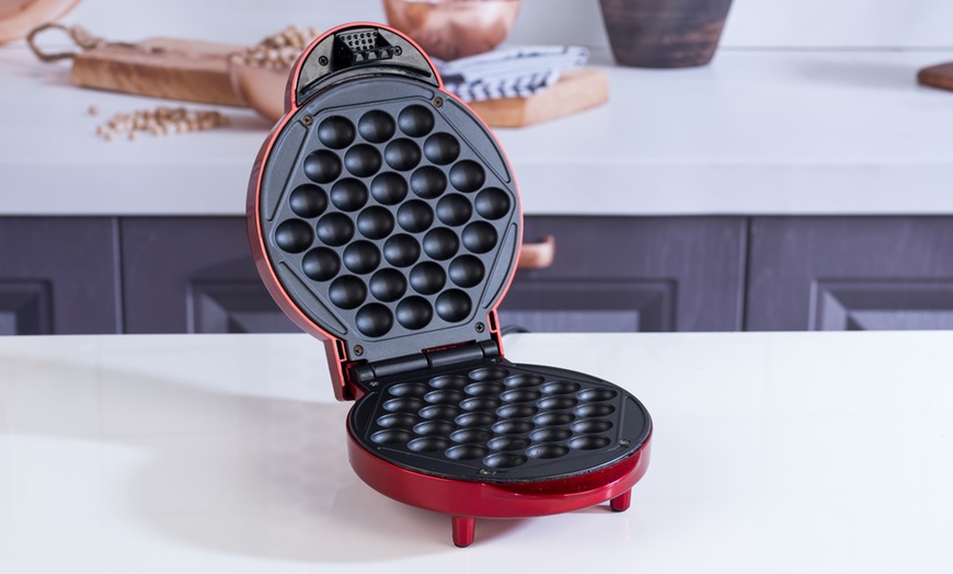 Image 2: Giles and Posner Waffle Maker