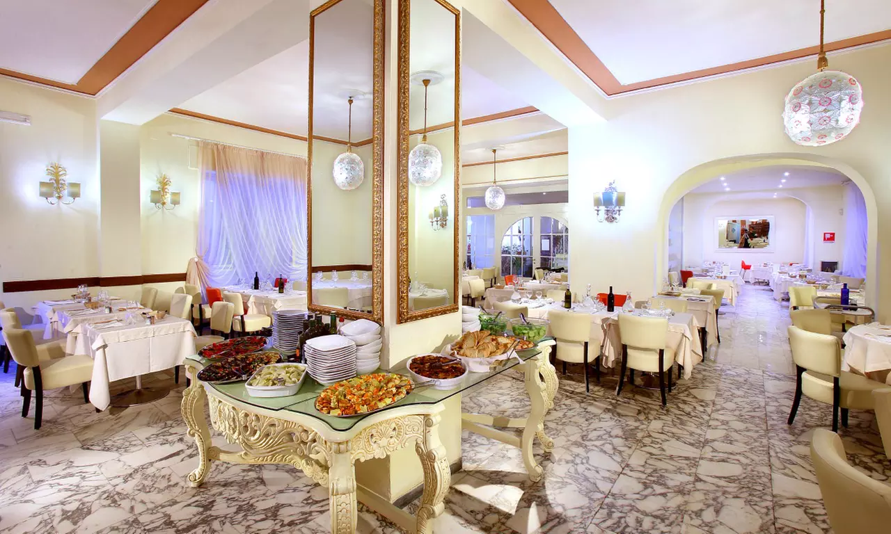 Montecatini Terme 4*: soggiorno con colazione, cena, Spa e massaggio