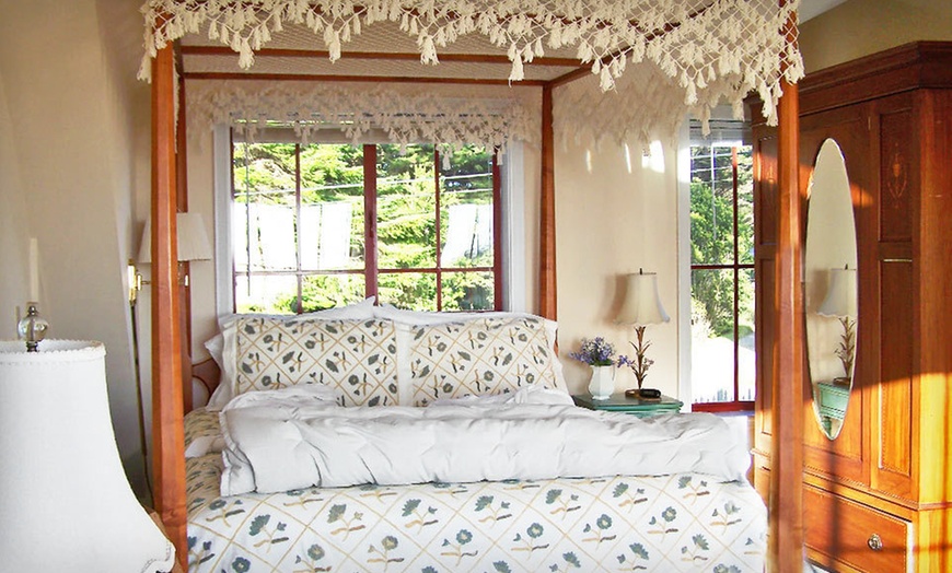 CLOSED Fensalden Inn Bed & Breakfast In - Albion, CA | Groupon Getaways