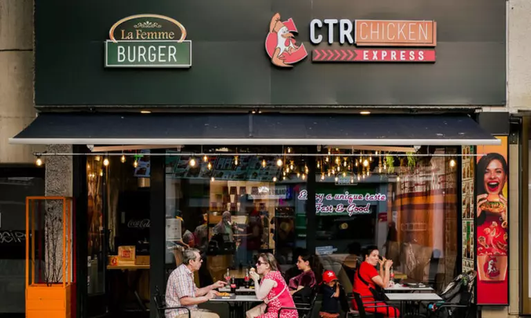 Burger,-Wrap- oder Tender-Menü mit je 1 Softdrink für 1, 2 od. 4 Pers.