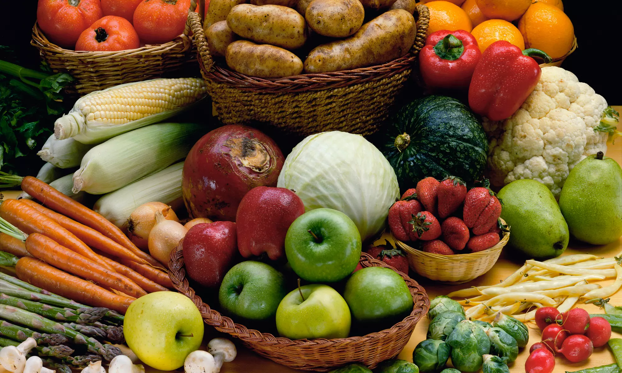 $35 for One Create-Your-Own Organic Fruit or Vegetable Box from Organic Mountain Farms ($49.99 Value)     - Primary Image