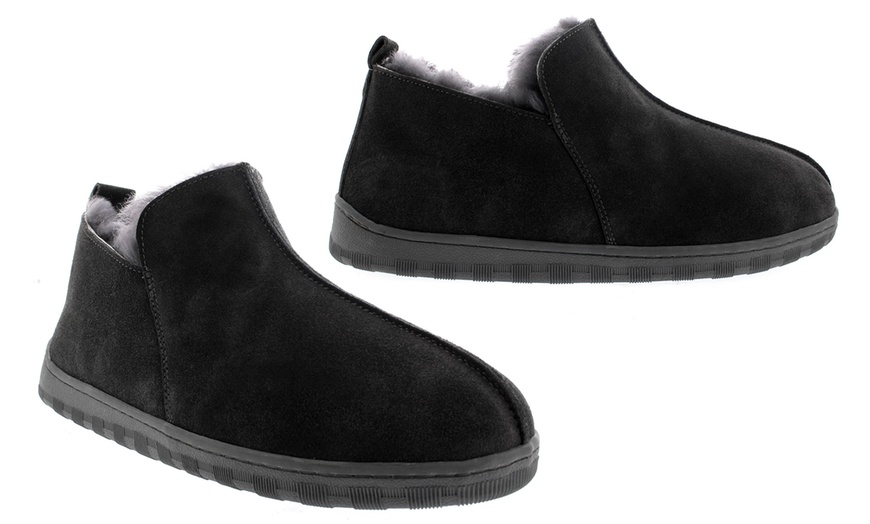 Image 15: Men's Sheepskin Slippers