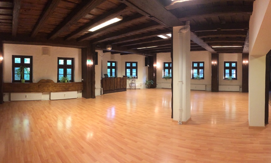 Image 2: 5er- oder 10er-Karte für einen Tanzkurs nach Wahl fürt 1 Person