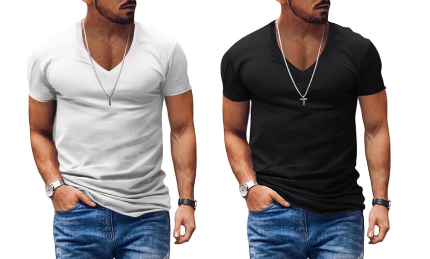 Image 13: 1x oder 2x Herren-Shirt mit V-Ausschnitt