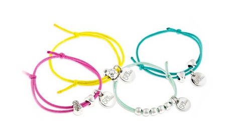 Pack da 2 bracciali con filo in tessuto e charms in metallo disponibili in vari colori