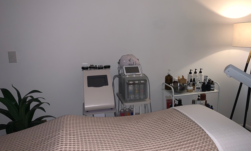 Image 3: Up to 55% Off on Pampering Package at Skin Chic Spa