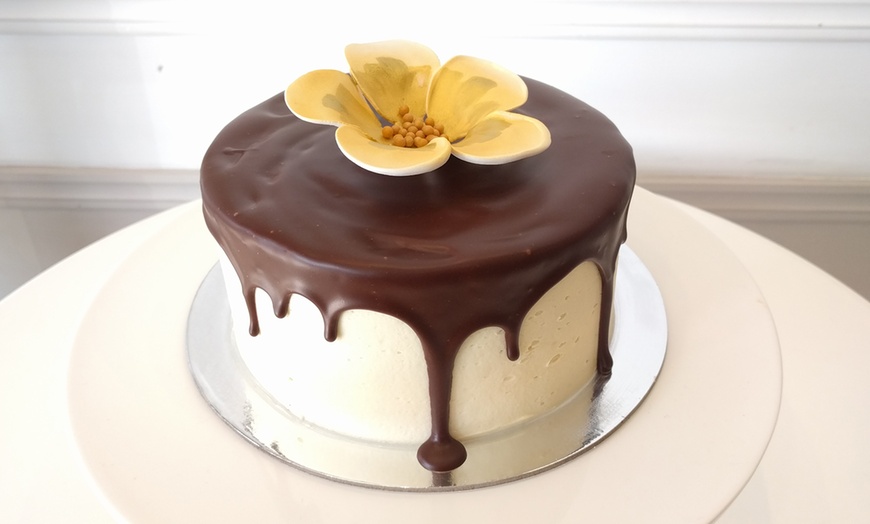 Image 1: Chocolate Salted Caramel Cake