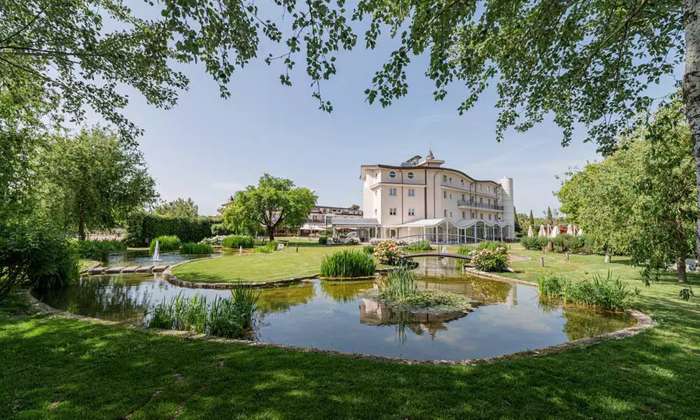 Salerno 5*: camera Exclusive con colazione, Spa e cena per 2